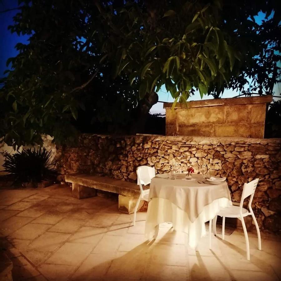Masseria Agriturismo Il Sorriso Degli Ulivi - Dimora Di Charme Gallipoli Eksteriør billede